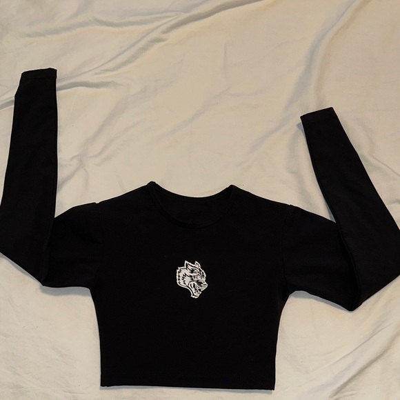 Darc Sport Tops - Very cute darc sport varsity crop top